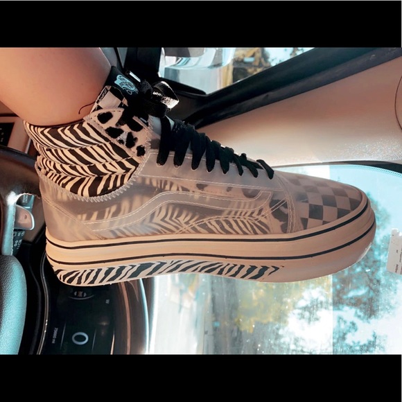 vans zebra platform